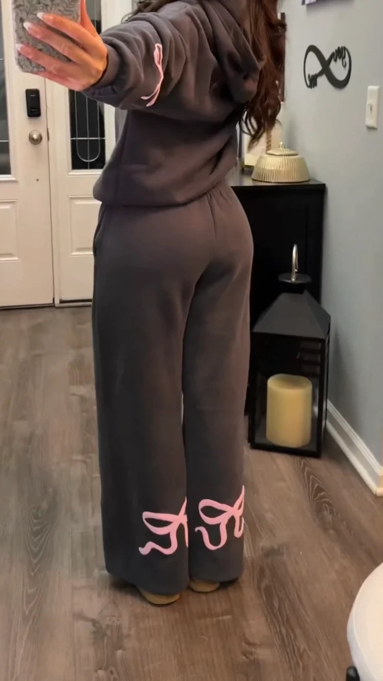 Mia L.