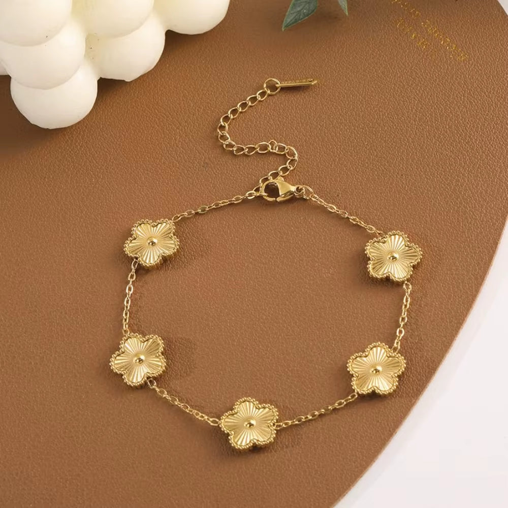 Gold Plated Five-Leaved Flower Bracelets for Women Stainless Steel Anti-Fading Hypoallergenic Trendy Hand Chains Jewelry